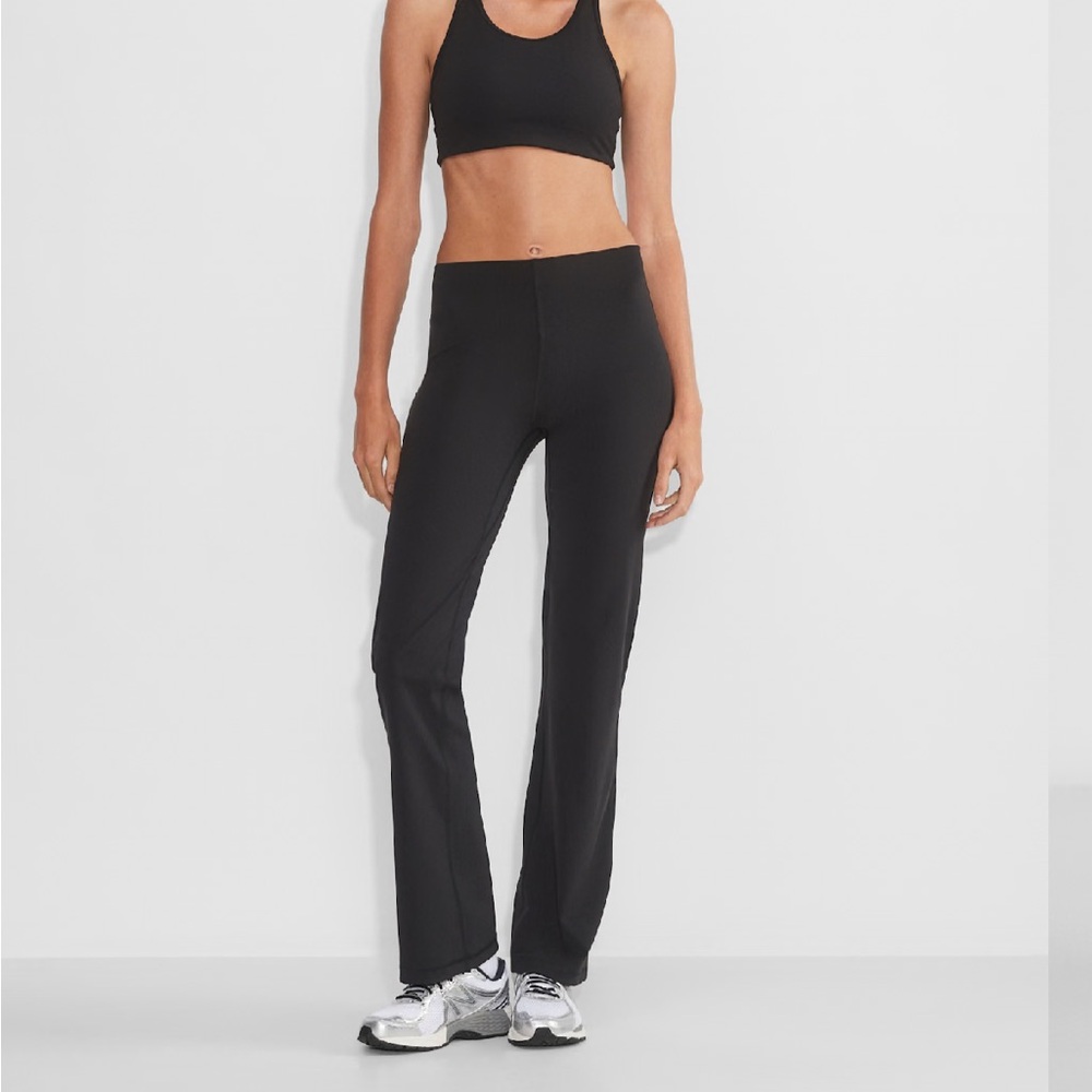 Aritzia Black Flare Leggings